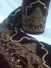 Load image into Gallery viewer, Mariab velvet Patch
