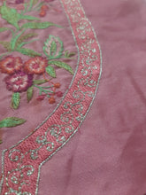 Load image into Gallery viewer, Maryam Hussain Neckline &amp; Patch Set
