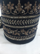 Load image into Gallery viewer, Mariab Patch velvet
