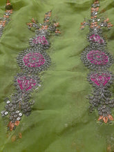 Load image into Gallery viewer, Mariab Bunch Pair
