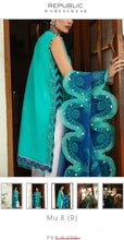 Load image into Gallery viewer, Republic Neckline
